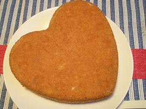 Nygräddad silverkaka till kaffet!