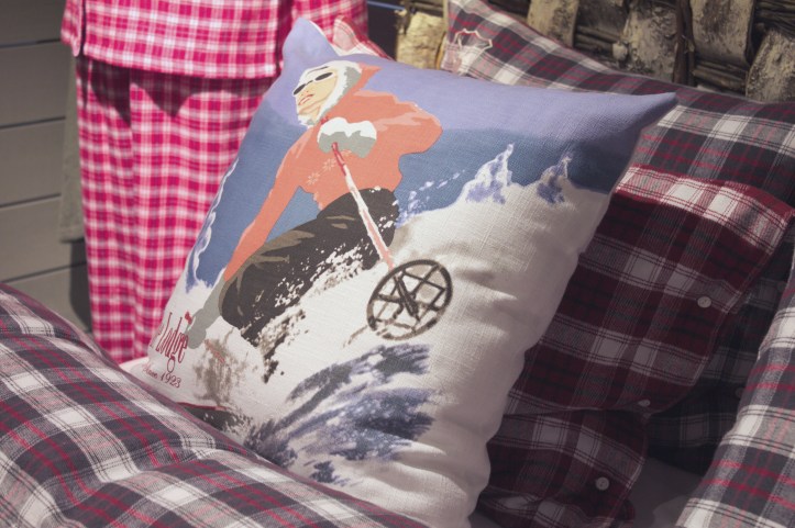 Mycket retro i år - till och med på sängkläderna. Jättefint, tycker Matmamman!