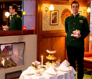 Vem vill inte skämma bort sig lite...? (Foto: morahotell.se) 